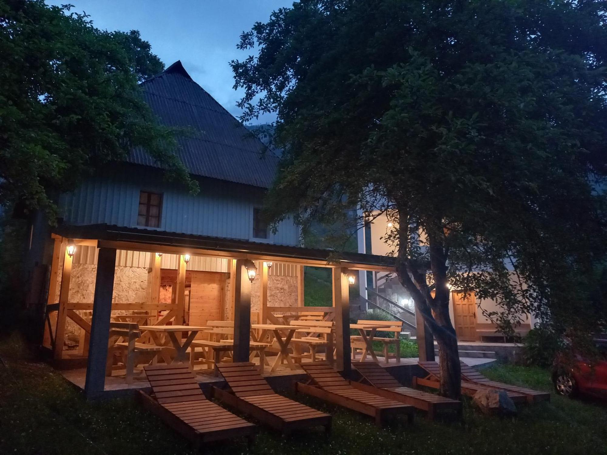 Vila Montana Dobrilovina Buitenkant foto