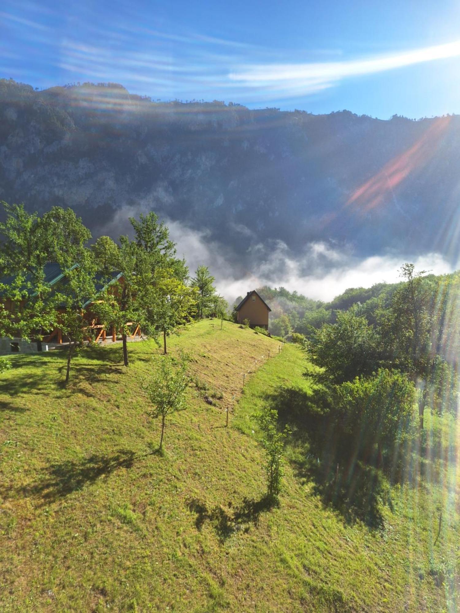 Vila Montana Dobrilovina Buitenkant foto