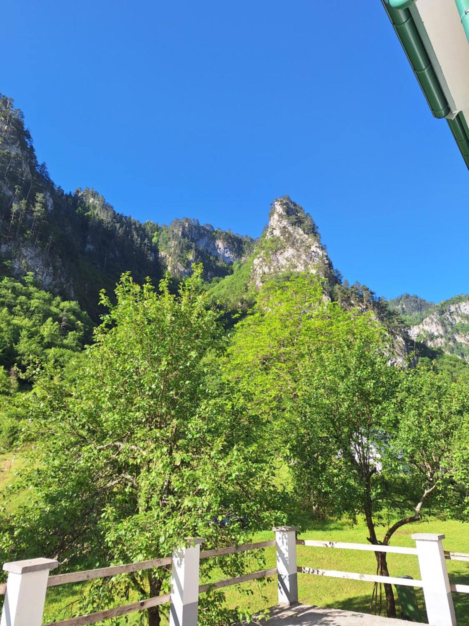 Vila Montana Dobrilovina Buitenkant foto