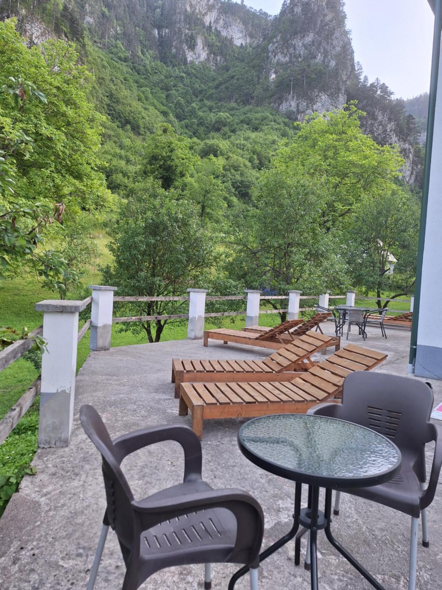 Vila Montana Dobrilovina Buitenkant foto