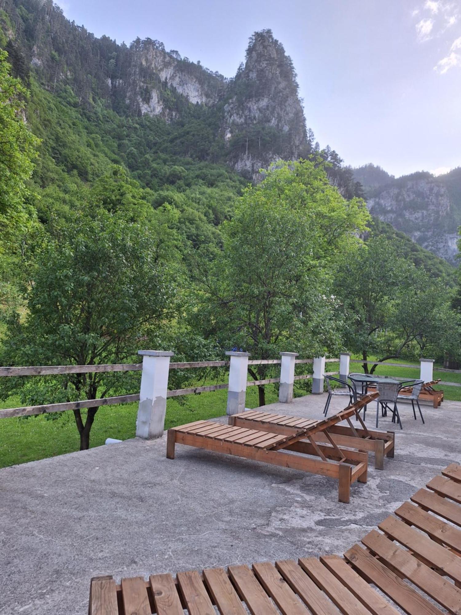 Vila Montana Dobrilovina Buitenkant foto