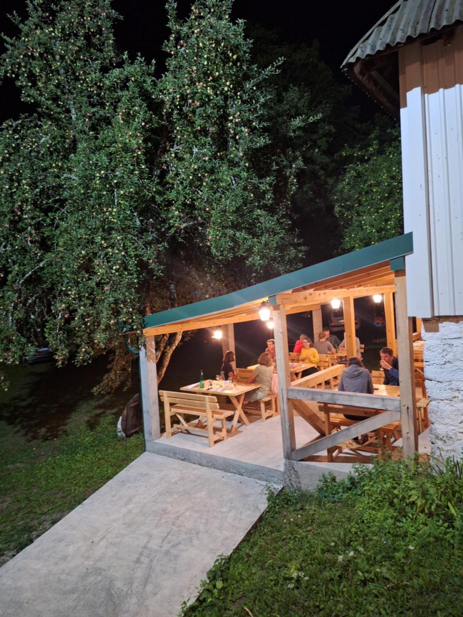 Vila Montana Dobrilovina Buitenkant foto